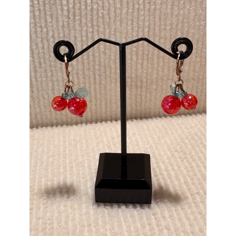 Vtg Red Cherry Drop Earrings Glass Fruit Dangle Gold Tone Lever Back Hoops